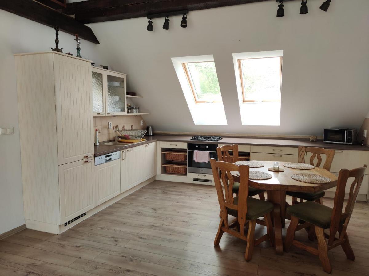 Attic Parkview Apartment بييشتِني المظهر الخارجي الصورة